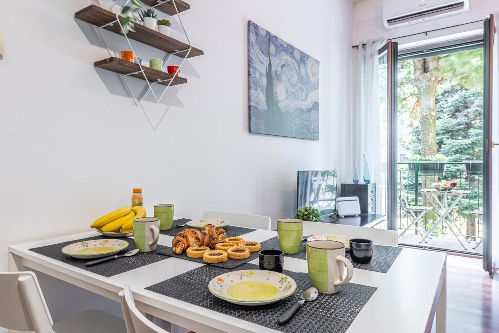 Deluxe & Elegant With Comfort And View Milano
