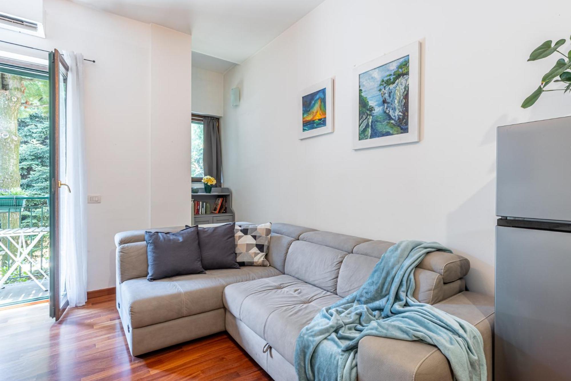 Deluxe & Elegant With Comfort And View Appartamento